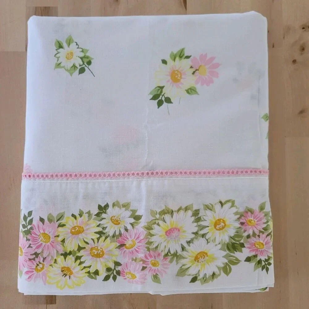 Vintage Morgan Jones Daisy Floral Twin Flat Sheet Lot 2 PCS Cottage Hippie